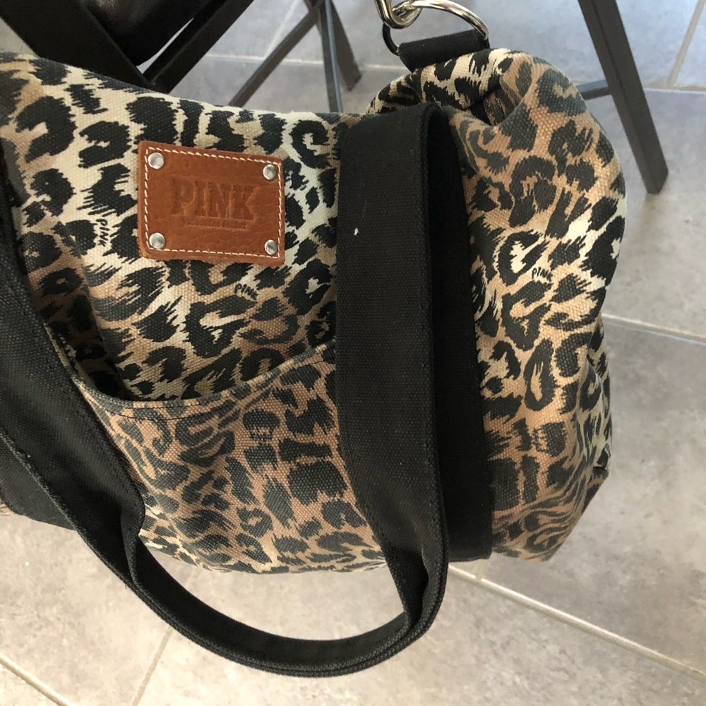 Victoria’s Secret tote ♥️